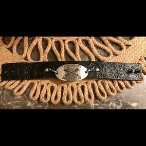 Leather bracelet with Montana embellishment.